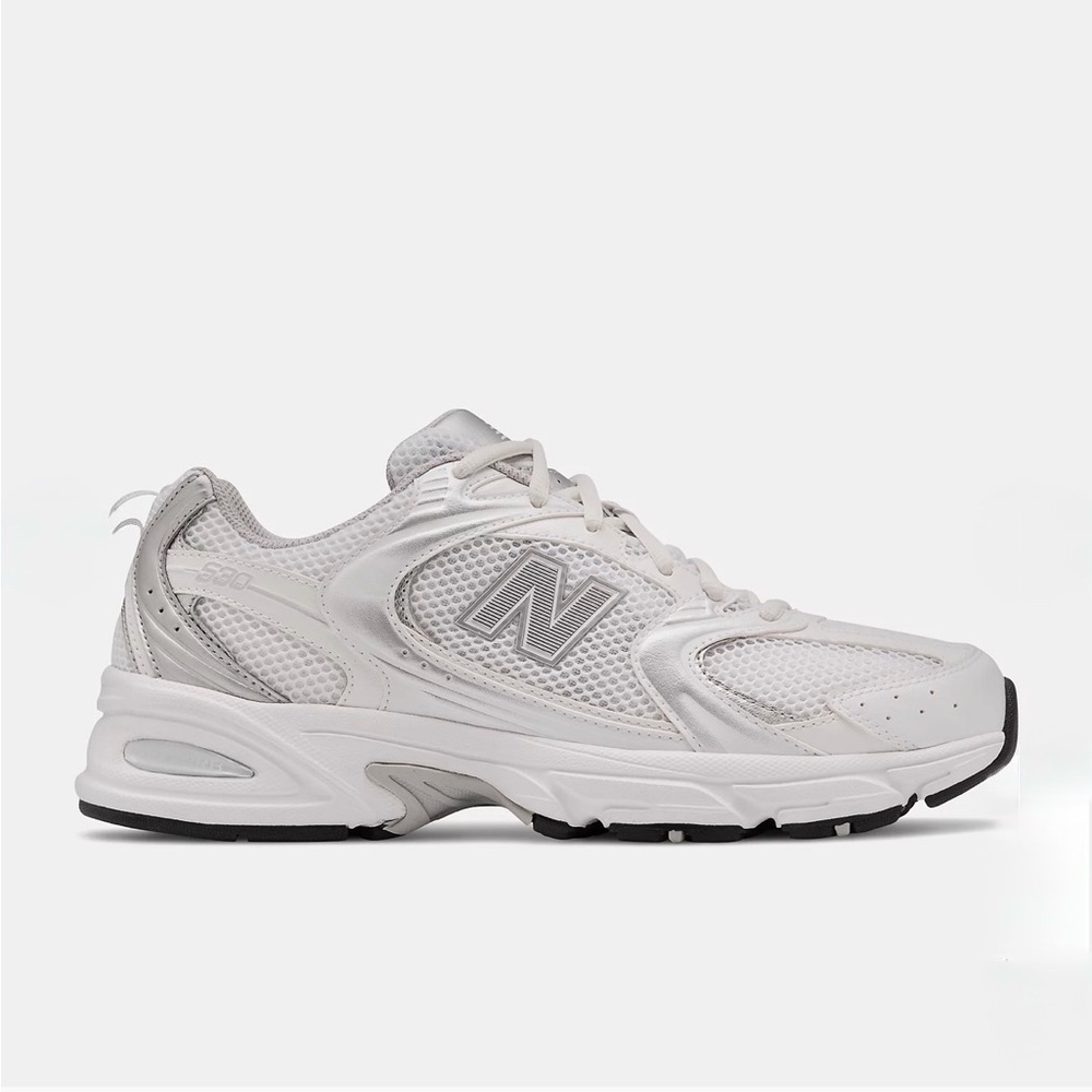 New Balance 530 Women’s Sneakers – White/Silver Metallic, Size US 5, New